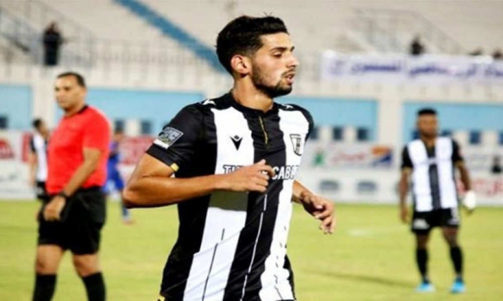 شباب بلوزداد الجزائري يتعاقد مع لاعب النادي الصفاقسي اسلام باكير 