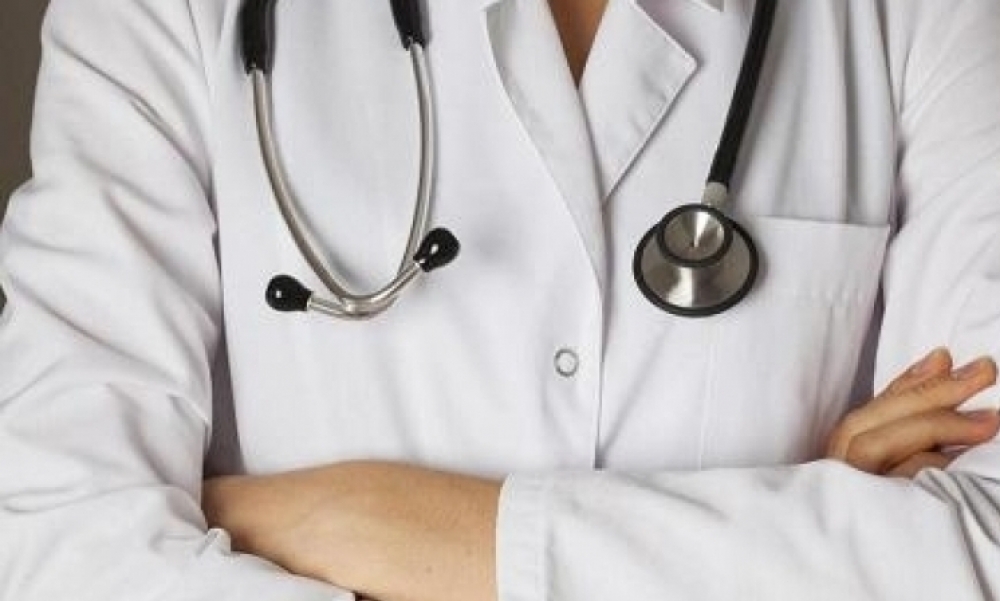 وزارة الصحة تدعو الأطباء وأطباء الأسنان إلى رفع قرار الاضراب مراعاة للظروف الصحية الطارئة 