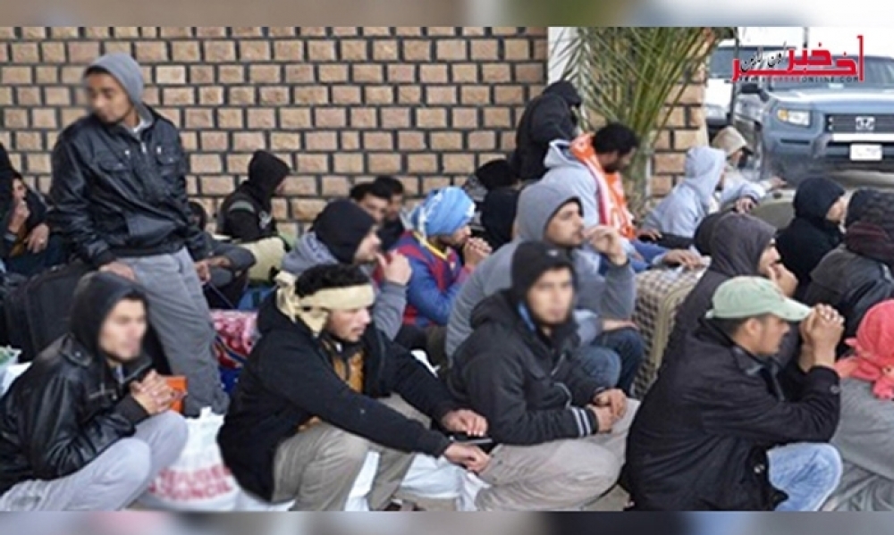 تحيّل عليهم تونسيون بمبلغ مالي كبير ، ليبيّون يحتجزون 40   تاجرا تونسيّا   و السلطات الأمنيّة تتدخّل
