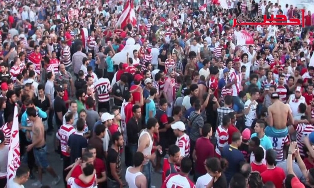 عشية اليوم -السيجومي / 400 شخص من أحباء النادي الافريقي يهشمون سيارات المواطنين  و الاحتفاظ بـ 15 شخصا منهم