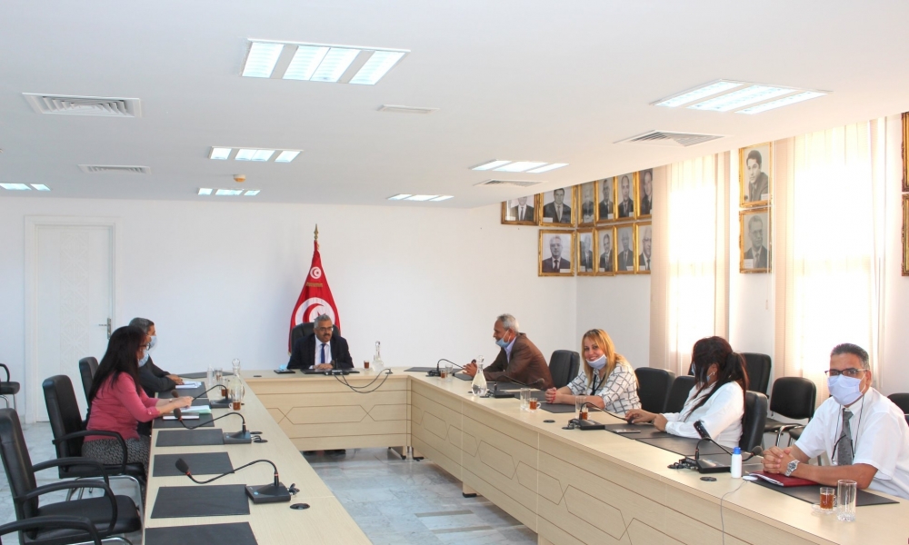 وزير العدل يلتقي عددا من أعضاء الجامعة العامة لأعوان وزارة العدل وأملاك الدولة والملكية العقارية