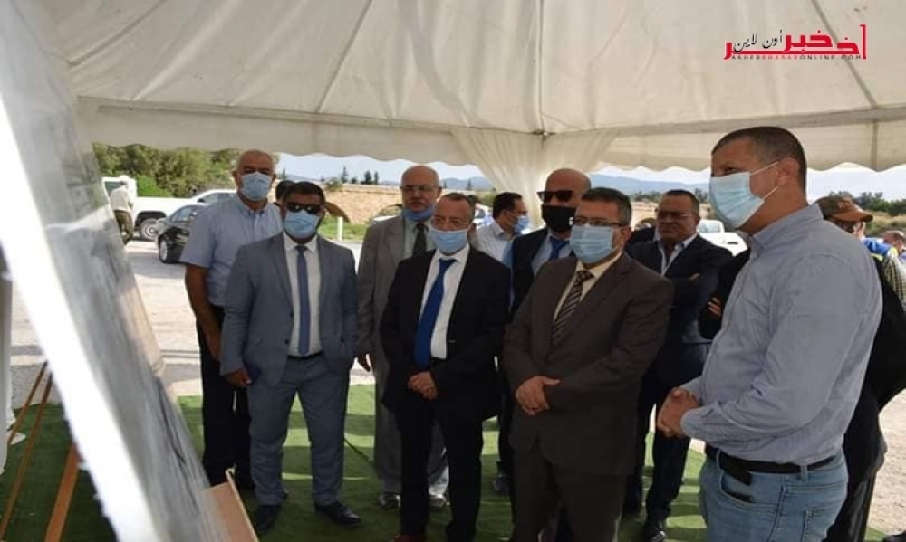 في زيارة ميدانيّة الى سليانة... وزير التجهيز يعطي اشارة الانطلاق في أشغال جسرين بمعتمدية العروسة
