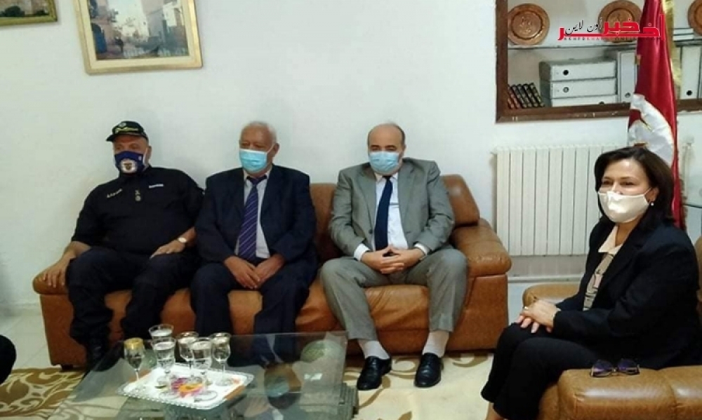 الادارة العامة للديوانة تساهم في تجهيز مركز رعاية المسنين بالكاف بمحجوزات ديوانية بقيمة 50 ألف دينار