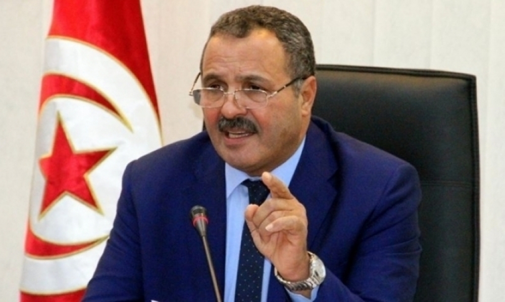 عبد اللطيف المكي يدعو الشركات المنتجة للقاح "كورونا" إلى التخلّي عن ملكيّتها الفكريّة