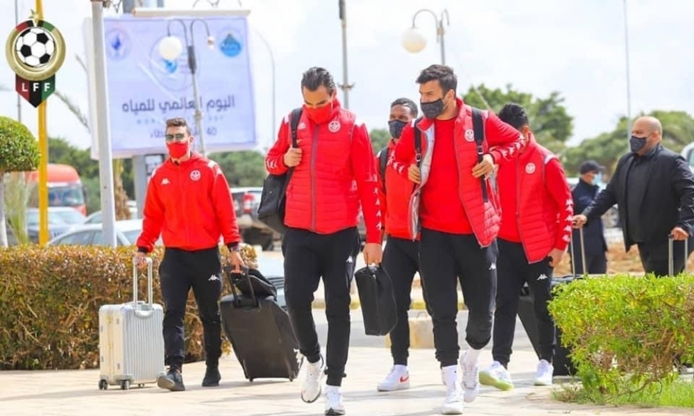 وصول بعثة المنتخب التونسي إلى بنغازي (صور)