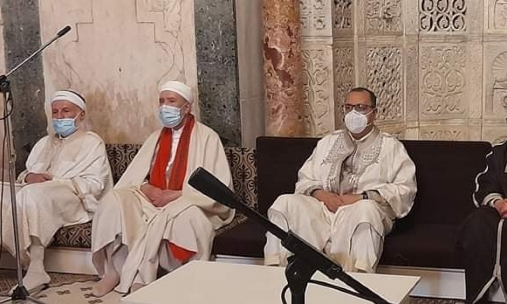 رئيس الحكومة يشرف على موكب احياء ذكرى نزول القرأن 