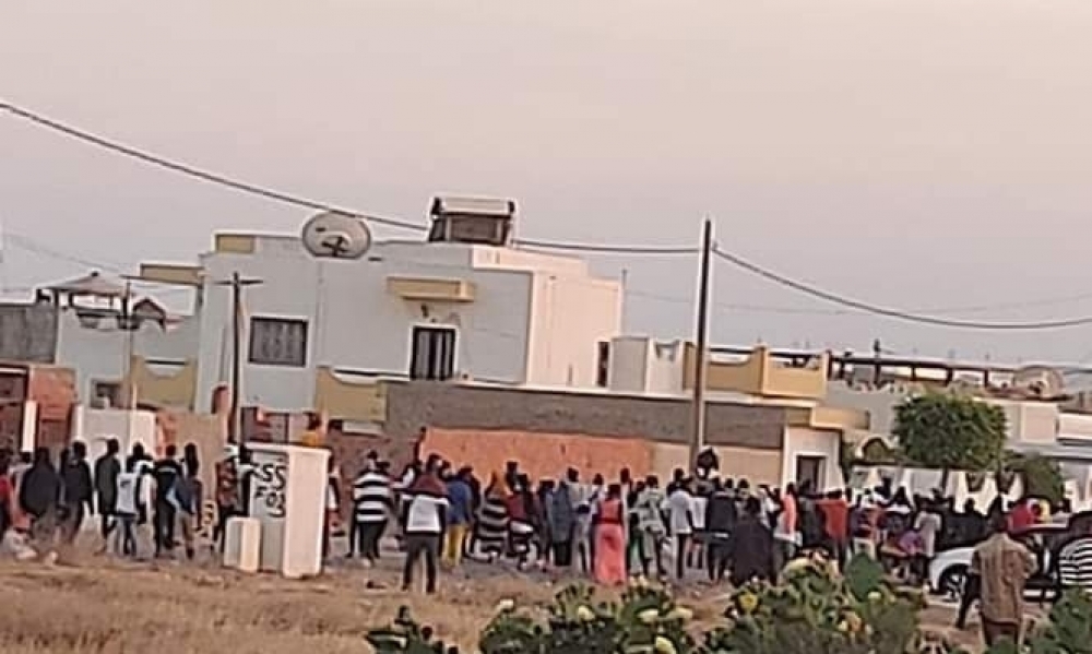 صفاقس: شجار بين عدد من المتساكنيين و عدد من الافارقة 