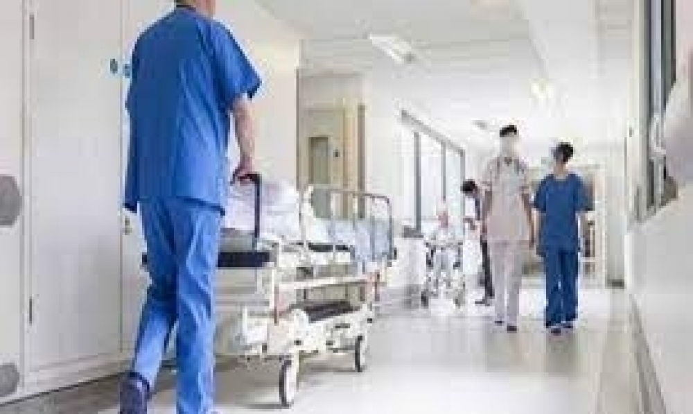  توجيه مرضى  الكوفيد نحو المصحات عند الاقتضاء مع تكفل الدولة بالمصاريف