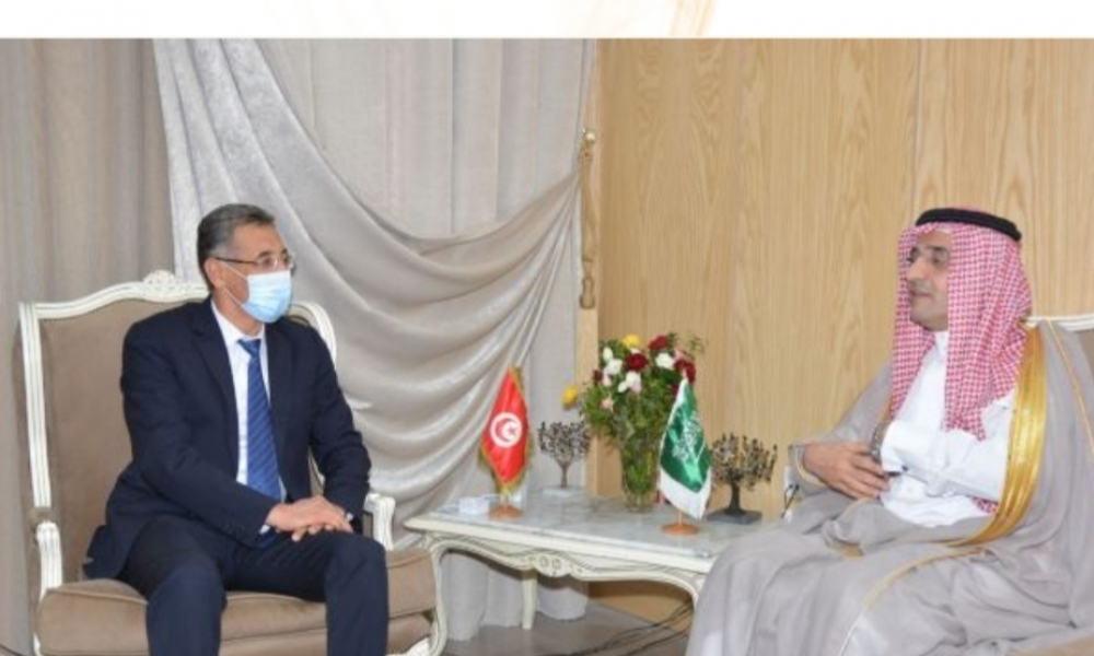 وزير الداخلية يستقبل سفير المملكة العربية السعودية بتونس