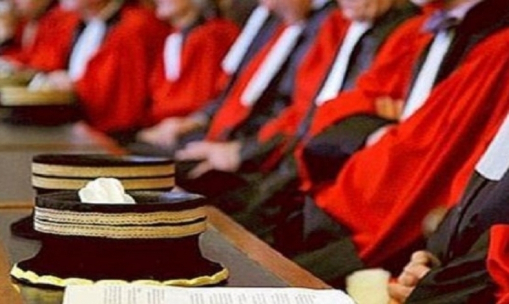 تأجيل جلسة المجلس الأعلى المؤقت للقضاء لرفع الحصانة عن القضاة المعزولين 