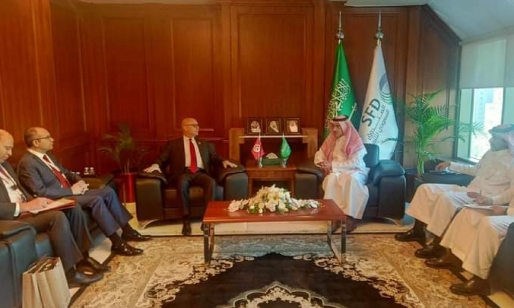 السعودية: وزير للفلاحة يلتقي الرئيس التنفيذي للصندوق السعودي للتنمية