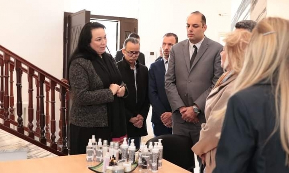 وزيرة الأسرة تفتتح مركز “الأمان” لإيواء النساء ضحايا العنف والأطفال المرافقين لهنّ بولاية تونس