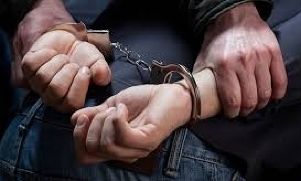 المتلوي/ القبض على 03 أشخاص من أجل مسك واستهلاك وترويج المواد المخدرة داخل الأوساط التلمذية والمؤسسات التربوية 