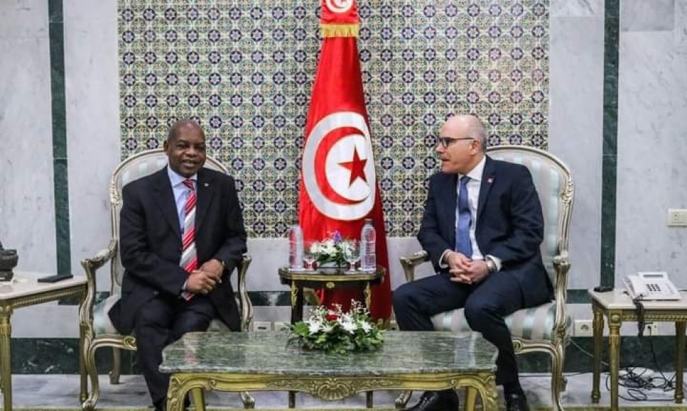 بمناسبة انتهاء مهامه: وزير الخارجية يستقبل سفير جنوب إفريقيا في تونس