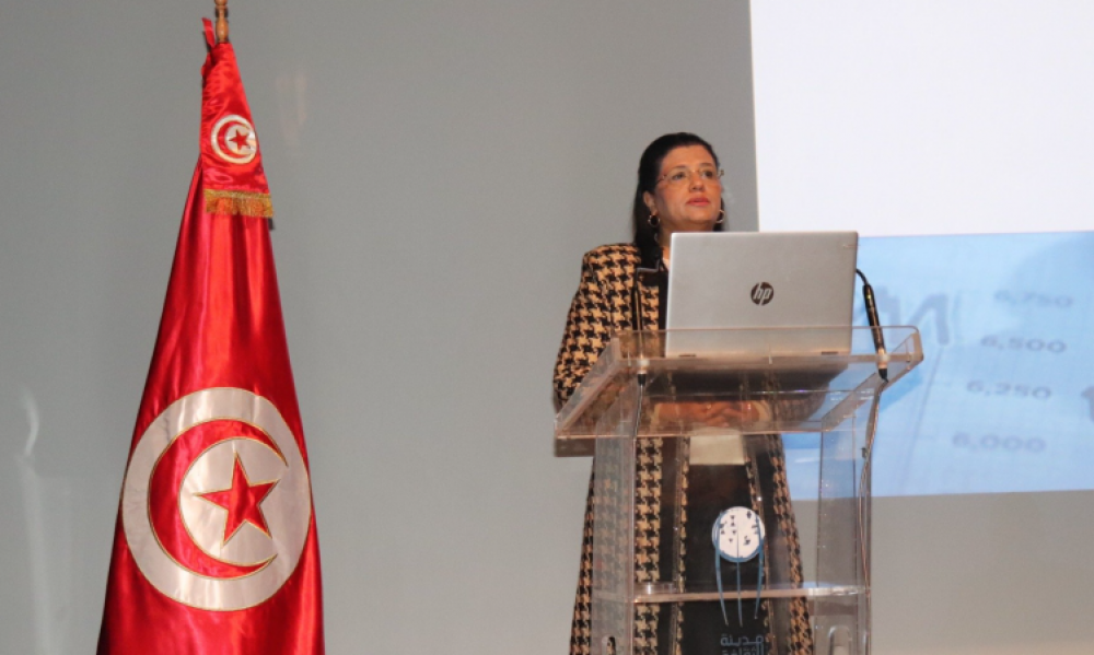 وزيرة المالية تلتقي بوفد عن البنك الدولي