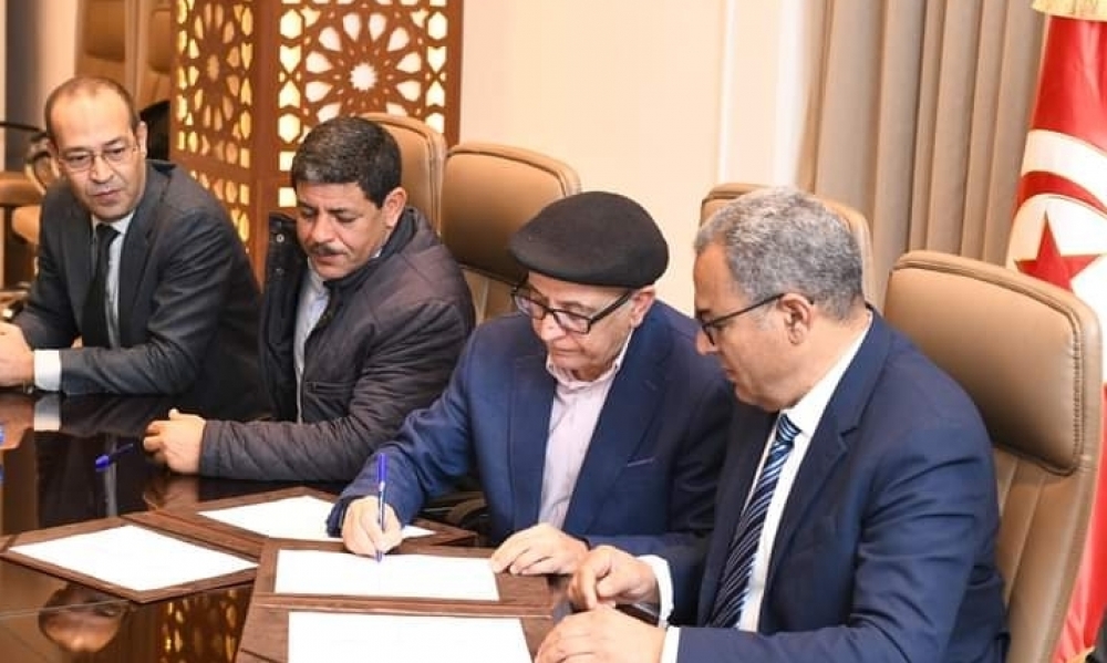 في لقائه مع ووفد عن جامعة  القيمين والقيمين العامين: وزير التربية يؤكد أهمية إيجاد حلول في إطار الحوار الاجتماعي