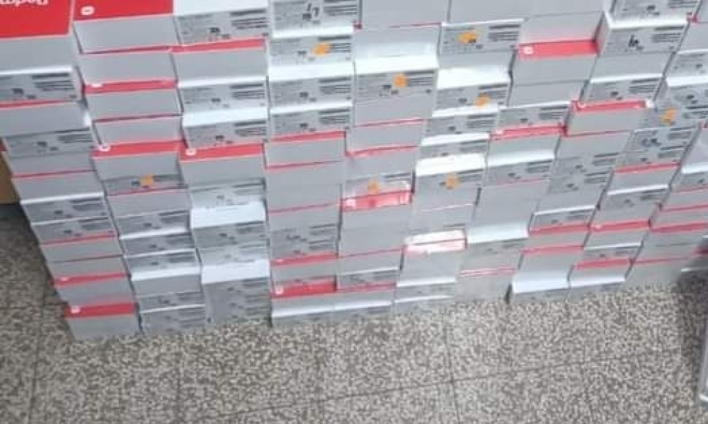  الحرس الديواني بالصخيرة: حجز هواتف محمولة وسجائر مهربة بقيمة جملية فاقت الـ500 ألف دينار