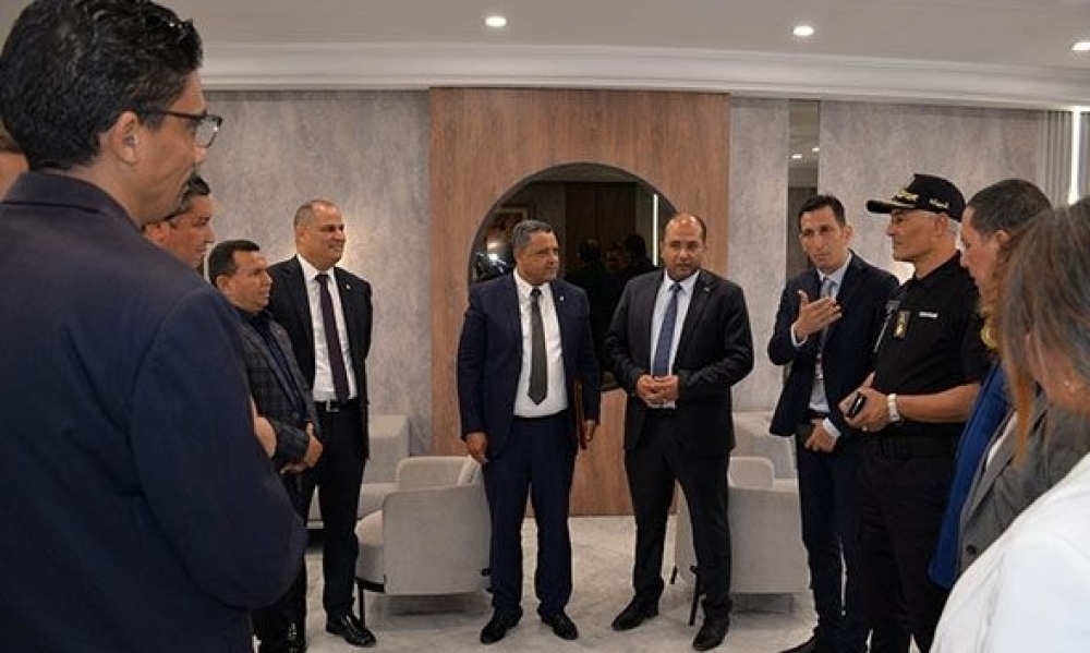 مطار تونس قرطاج: وفد عن لجنة الدفاع والأمن يؤدّي زيارة إلى المكتب الحدودي للديوانة
