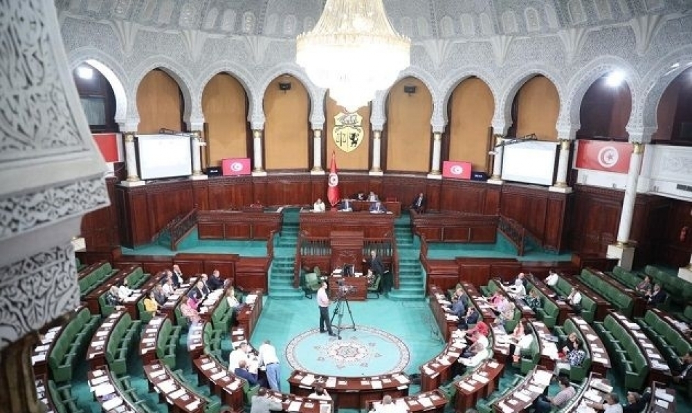 المصادقة على مشروع القانون المتعلق بإحداث خط تمويل لفائدة المؤسسات الصغرى والمتوسطة من أجل الإنعاش الاقتصادي