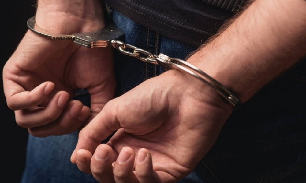  الكرم/ القبض على شخص وإدراج مشاركه بالتفتيش من أجل محاولة القتل العمد