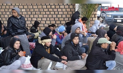 تحيّل عليهم تونسيون بمبلغ مالي كبير ، ليبيّون يحتجزون 40   تاجرا تونسيّا   و السلطات الأمنيّة تتدخّل