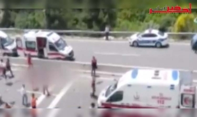 بالفيديو/ تركيا : مقتل 20 شخصا و إصابة 10 آخرين في حادثة إنقلاب حافلة تحمل سيّاحا
