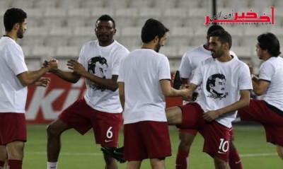 تصفيات مونديال 2018: قطر تواجه عقوبات بسبب ارتداء لاعبيها لقمصان دعما للأمير تميم