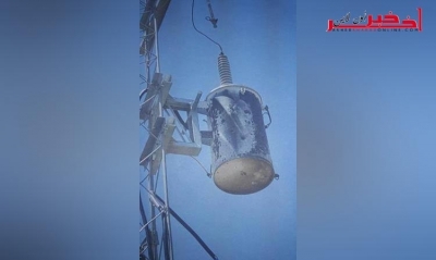 بالصور / القيروان: مجهولون يستهدفون محوّلا كهربائيا بقيمة 10 آلاف دينار بأعيرة نارية.. والمنطقة تغرق في الظلام!