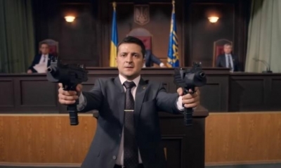 الكوميدي الذي أصبح رئيسا لأوكرانيا..فولديمير زيلنسكي من "المزاح" إلى "الحرب"..