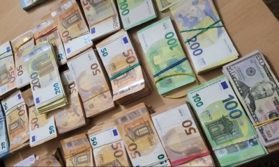 بلاغ/ الديوانة: إحباط محاولة تهريب عملة أجنبية وبضائع مهربة بقيمة تفوق الـ980 ألف دينار