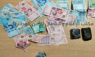 ماطر: القبض على مروّج مخدرات محلّ بطاقتيْ جلب و10 مناشير تفتيش